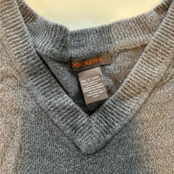 Dockers v neck fine knit sweater XL tall - Picture 3 of 3